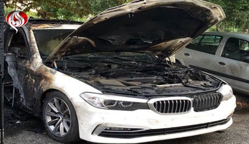 دو خودروی دیپلماتیک ترکیه در یونان به آتش کشیده شد