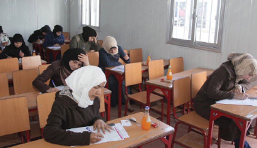 إحالة كافة القائمين على مركز امتحاني في اللاذقية للتحقيق!