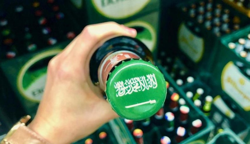 بلومبيرغ: السعودية تتجه لرفع الحظر عن الكحول