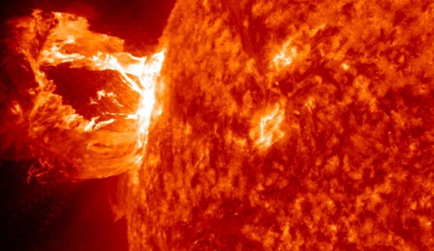 انفجار شمسي نادر قد يعيد الأرض ألف سنة للوراء!