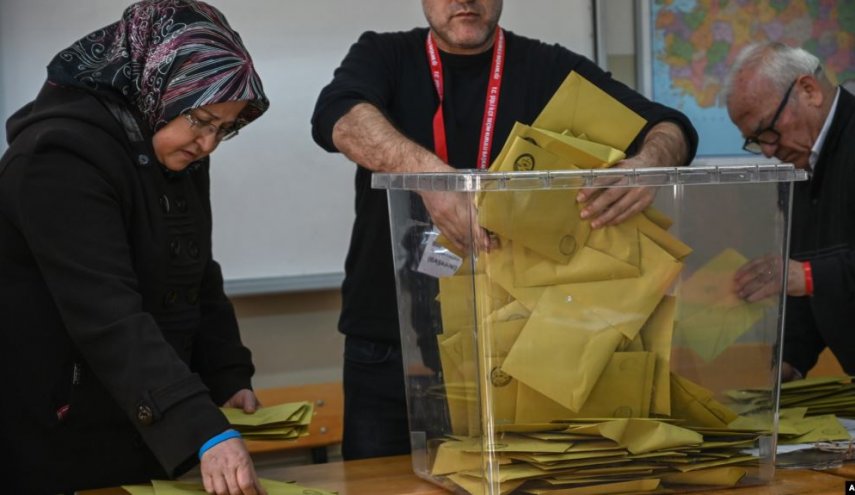 بدء فرز الأصوات في انتخابات إسطنبول