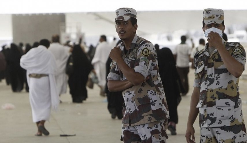 السعودية تحظر دخول المقيمين ومركباتهم إلى مكة