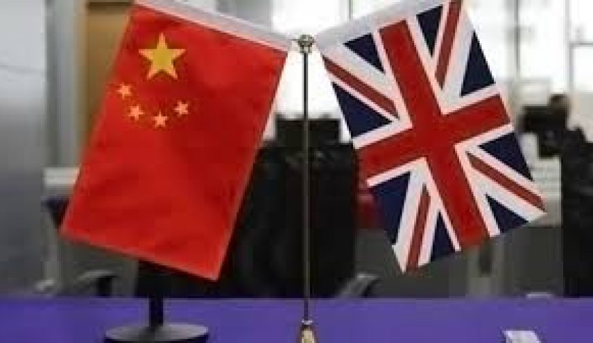 انگلیس سفیر چین در لندن را احضار کرد
