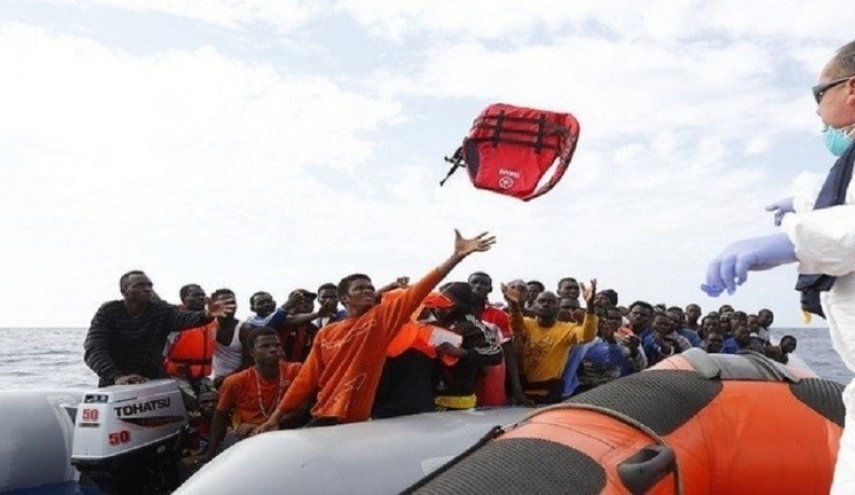 الهلال الأحمر التونسي: انتشال 12 جثة لمهاجرين في البحر المتوسط