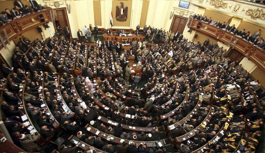 رئيس البرلمان المصري يطالب بالتحفظ على هاتف نائب والسبب؟