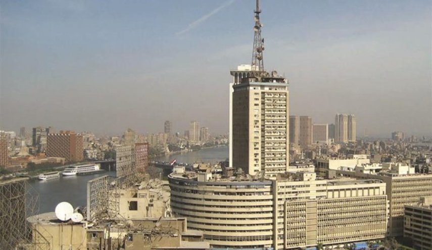 التلفزيون المصري يعلق على إذاعة أذان الفجر العاشرة صباحا!