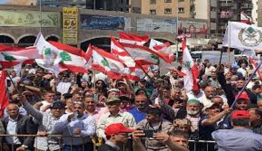 لبنان .. العسكريون المتقاعدون يوجهون رسالة للنواب العمداء