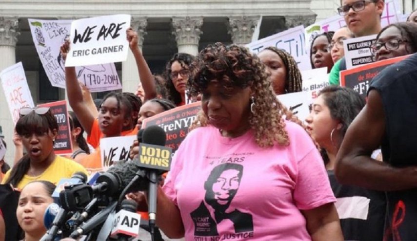 احتجاجات تعم شوارع نيويورك ردا على عنصرية ادارة ترامب

