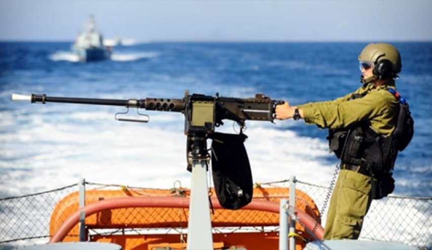 الاحتلال يستهدف الصيادين ببحر غزة