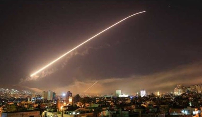 إصابة 4 جنود إثر سقوط صاروخ إسرائيلي شرقي القنيطرة