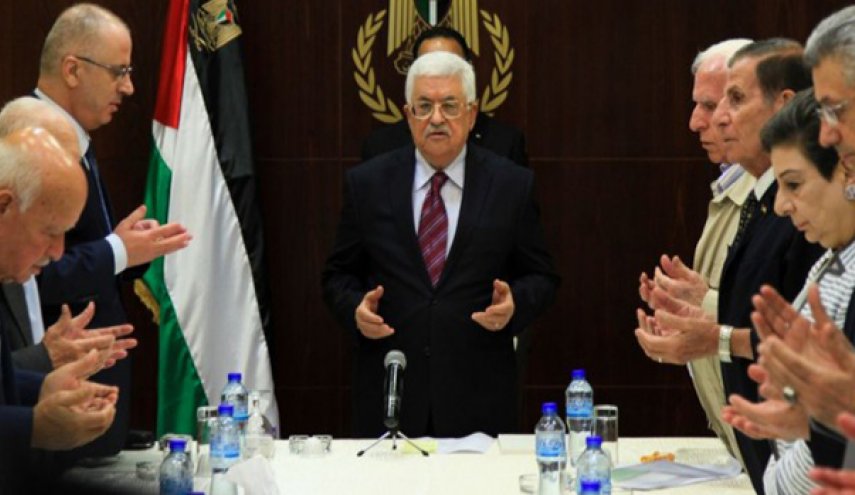 اجتماع طارىء للقيادة الفلسطينية برئاسة عباس 