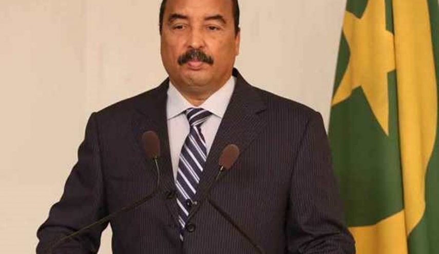 الرئيس الموريتاني يلزم الحكومة بمواجهة مخاطر التنقيب عن الذهب