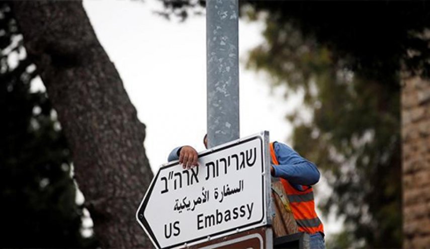 هكذا يشجع الاحتلال الاخرين لنقل السفارات إلى القدس
