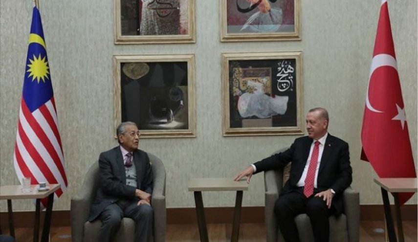 زيارة مهاتير محمد إلى تركيا ونواة حلف جديد يسعى إليه أردوغان