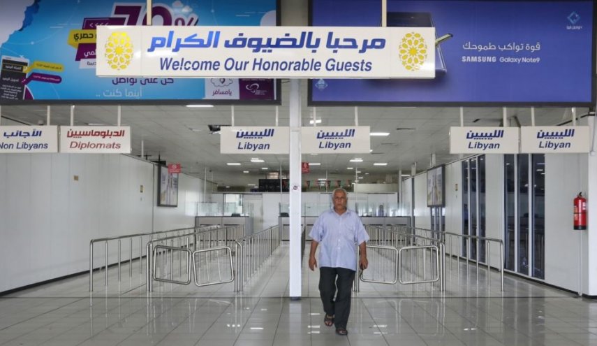 حكومة الوفاق تدعو سلامة إلى زيارة مطار معيتيقة