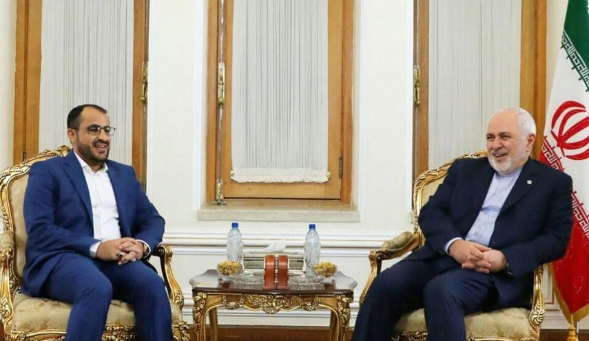 سخنگوی انصارالله یمن با ظریف دیدار کرد/ حمایت وزیر خارجه از گفت و گوهای یمنی- یمنی 