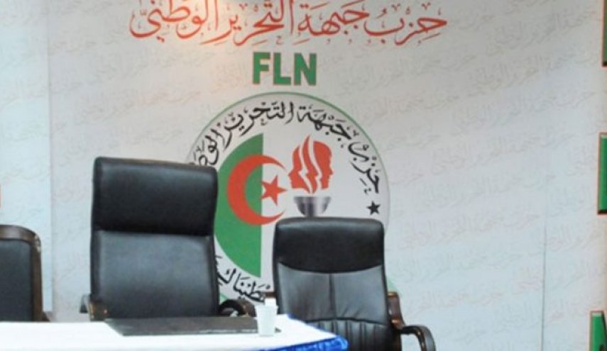 منظمة جزائرية تدعو لحل حزب التحرير الوطني الحاكم
