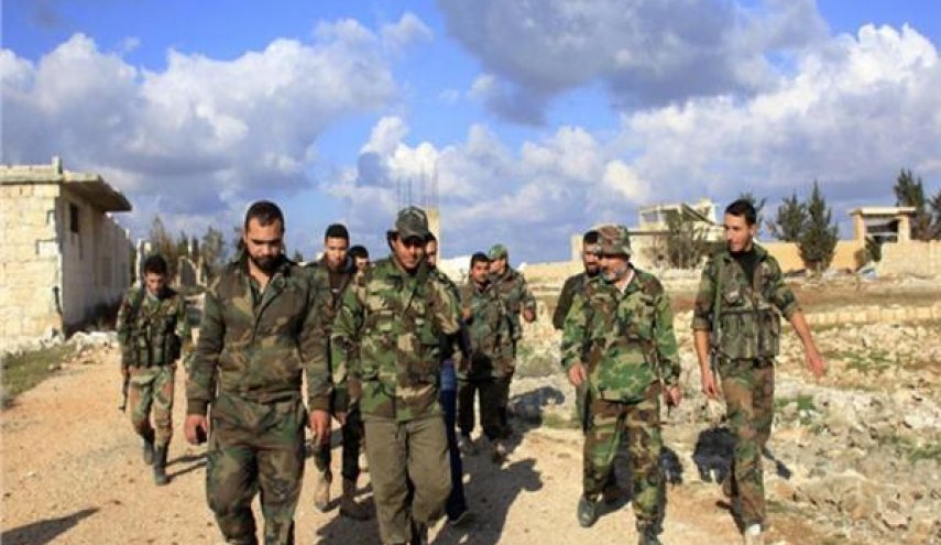 بالصور.. الجيش السوري يمشط مدينة خان شيخون
