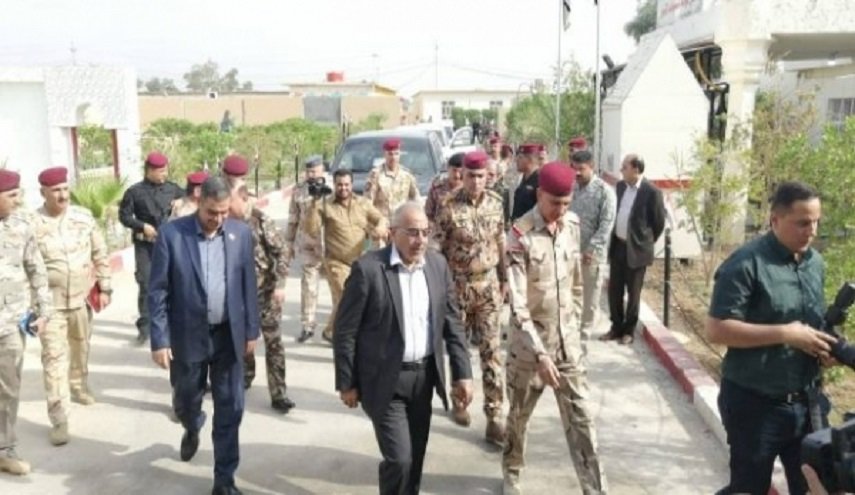 رئيس وزراء العراق يصل مقر عمليات الانبار