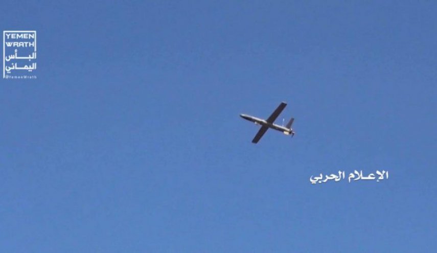 مجددا.. هجوم واسع للطيران اليمني المسير على قاعدة جوية سعودية