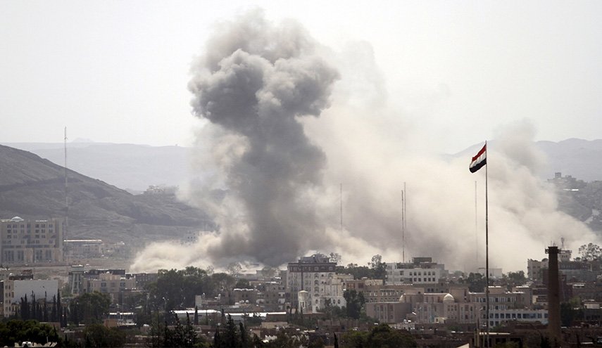 شاهد: ناشطون يمنيون يكشفون عن صورة وهوية الطيار قاصف عدن