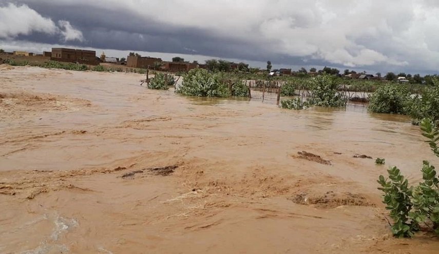 السيول تغمر ولاية موريتانية وتخلف قتلى ومشردين