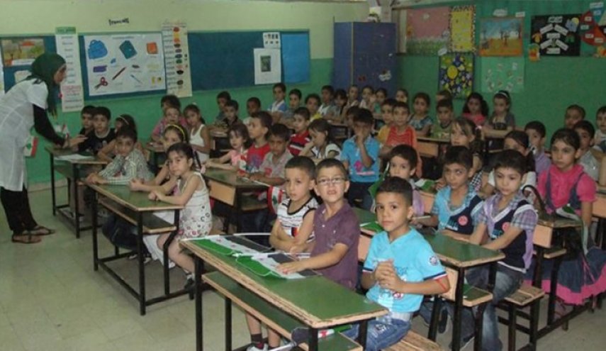 لبنان يسمح للطلبة الفلسطينيين التسجيل بالمدارس

