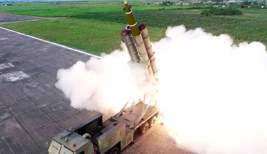 كوريا الشمالية تفاجئ العالم بـ9 صواريخ من نماذج جديدة 