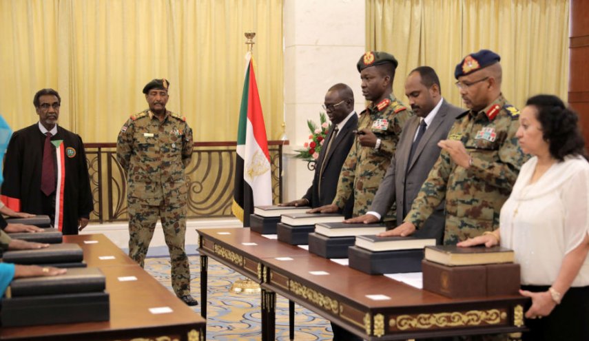 إعلان تشكيل اول حكومة سودانية بعد البشير 