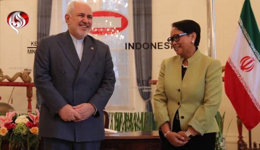 وزرای امور خارجه ایران و اندونزی دیدار و گفتگو کردند