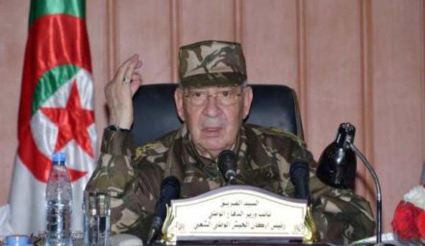 استمرار غياب عبد القادر بن صالح يغذي كل الإشاعات في الجزائر