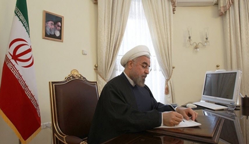 روحاني يهنئ جمهورية طاجيكستان
