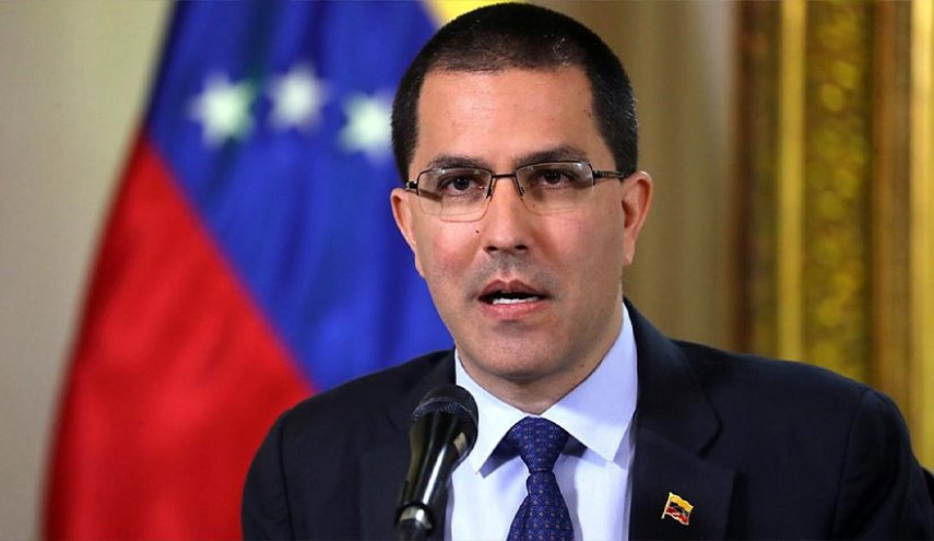 فنزويلا تعلن 'استعدادها' للدفاع عن نفسها