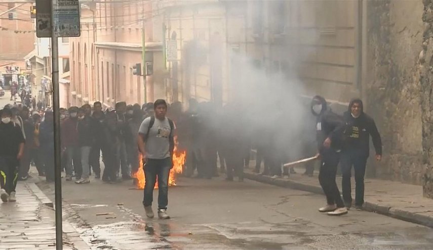  اعتقال اكثر من ستين متظاهرا خلال اعمال الشغب في بوليفيا