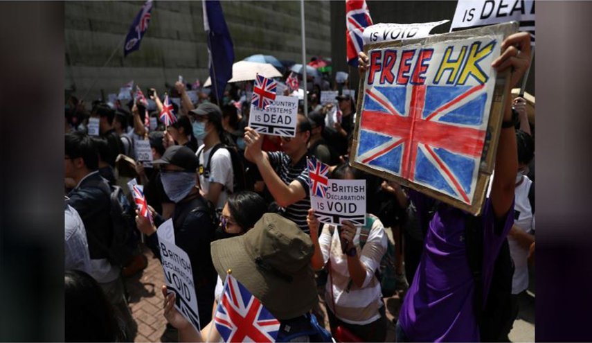 محتجون في هونج كونج يدعون بريطانيا للضغط على الصين