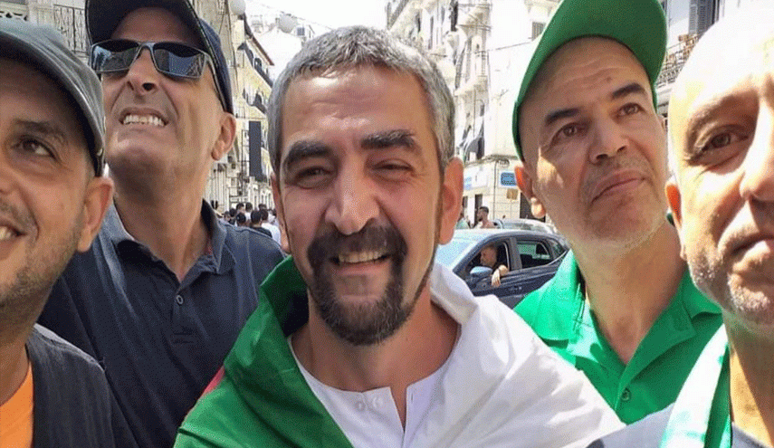 حبس مؤقت للناشط الجزائري سمير بلعربي 
