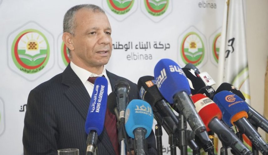 وزير سابق أول المترشحين لانتخابات الرئاسة بالجزائر
