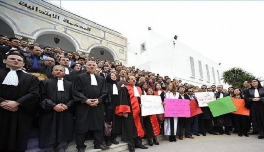 تظاهرات روز خشم در تونس به دعوت کانون وکلا برگزار شد