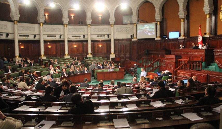 15 ألف مرشح يتسابقون لدخول البرلمان التونسي الثاني