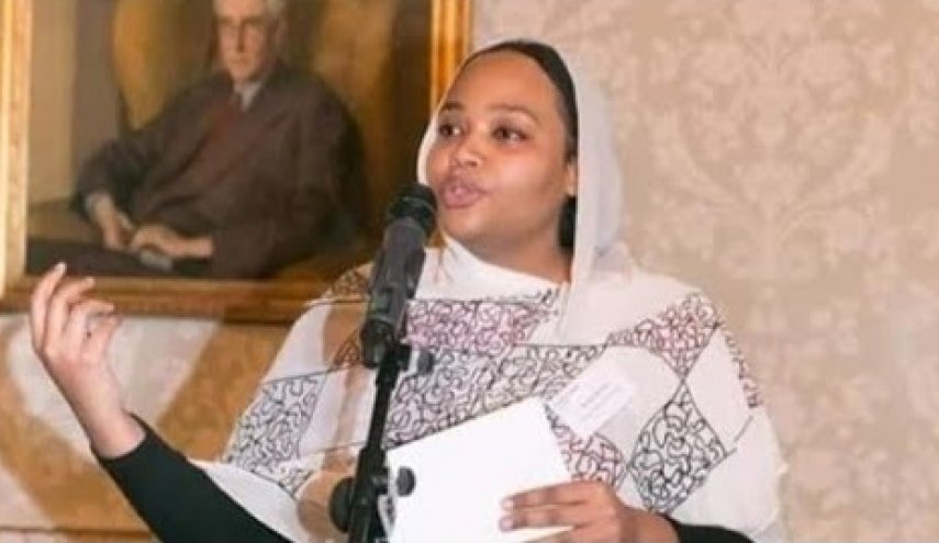داعية سلفي ”يكفر” وزيرة سودانية.. والأخيرة ترد بهذا الإجراء
