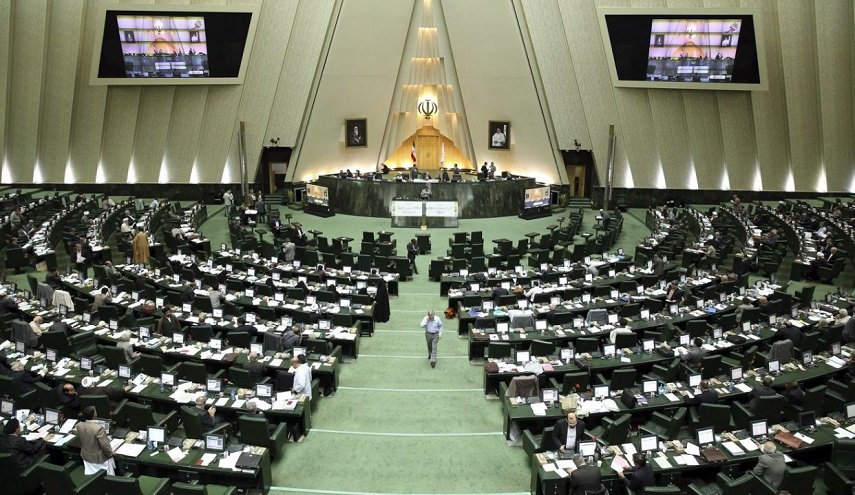 البرلمان الإيراني يعلن استعداده لتنفيذ السياسات التشريعية العامة