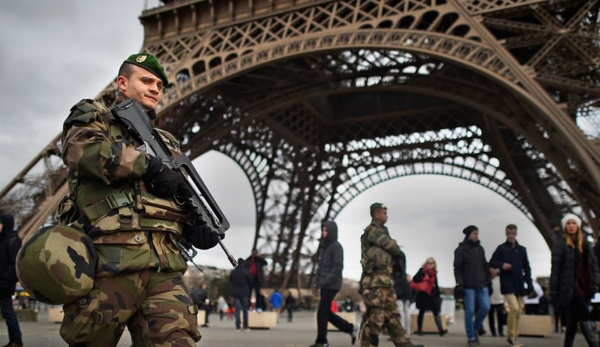 فرنسا ترفع درجات التحذير من هجمات إرهابية إلى مرتفع للغاية