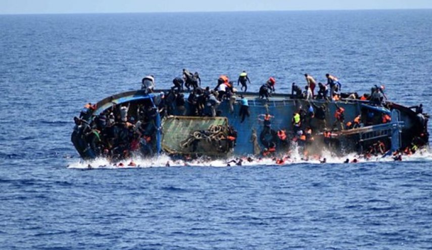 واژگونی قایق مهاجران آفریقایی در سواحل ایتالیا 13 زن را به کام مرگ کشاند