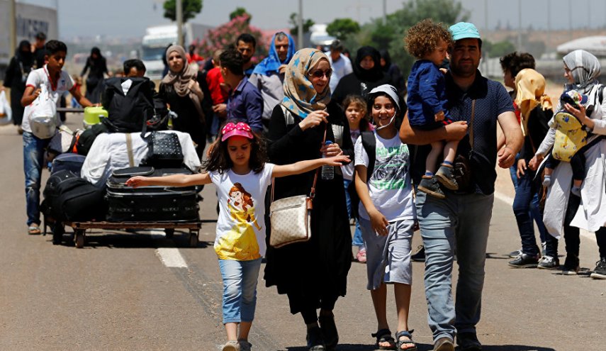 عودة أكثر من 1.2 ألف لاجئ إلى سوريا من الخارج خلال الــ 24 ساعة الأخيرة