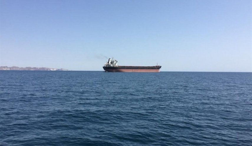علت انفجار در بدنه نفتکش ایرانی در دریای سرخ/ نشت نفت کشتی متوقف شد
