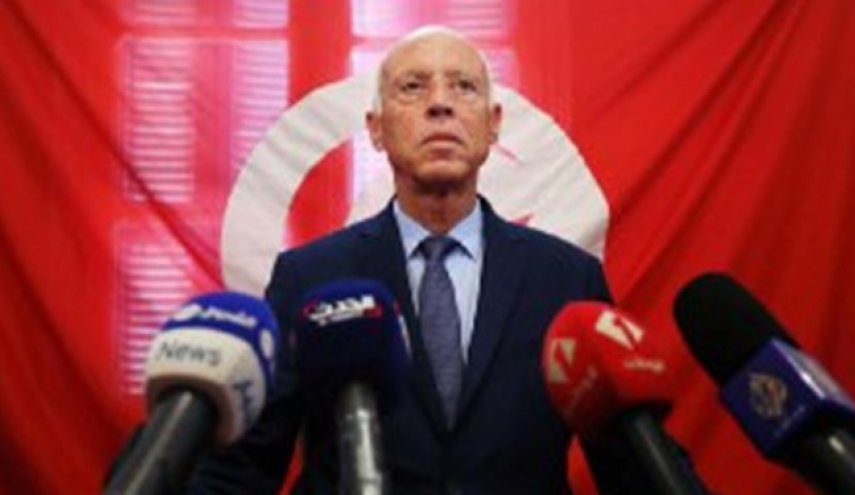 أول تعليق من قيس سعيد بعد فوزه برئاسة تونس
