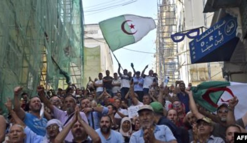 أنباء عن ضرائب جديدة على الثروة والعقارات لأول مرة في الجزائر