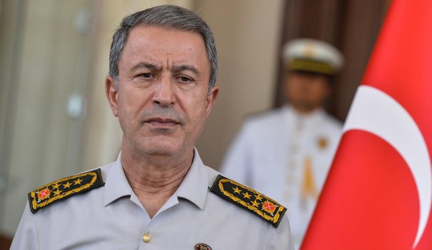 وزير الدفاع التركي يهدد الأكراد بهجوم جديد 