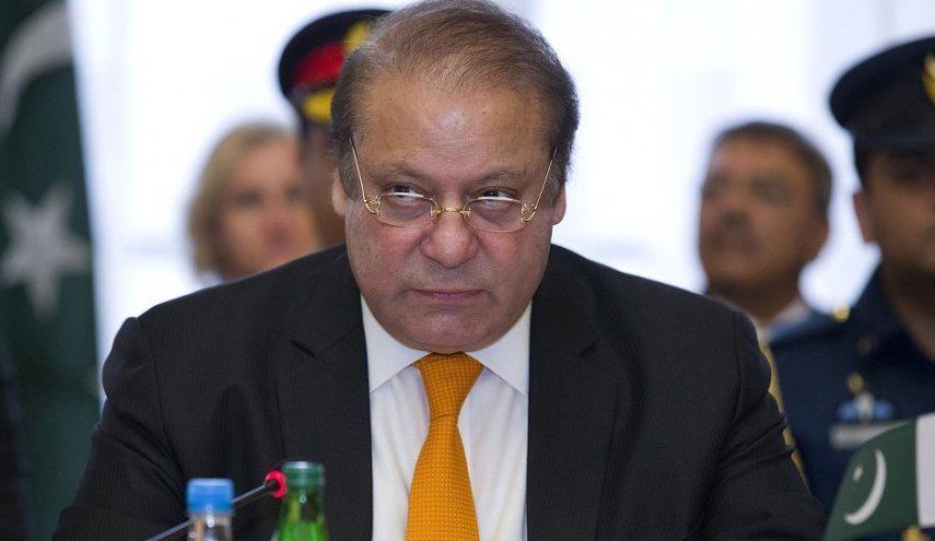 نقل رئيس الوزراء الباكستاني السابق نواز شريف من السجن للمستشفى
