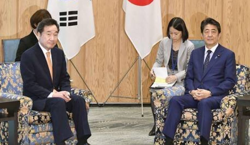دیدار شینزو آبه و نخست‌وزیر کره‌جنوبی در بحبوحه اختلافات